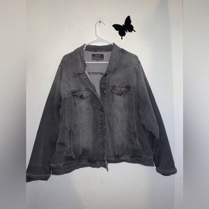 •Torrid Jean jacket- like new and comfortable